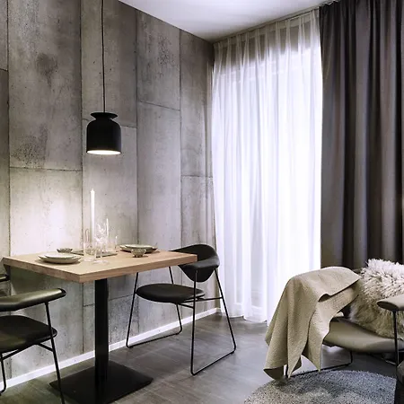 Timehouse Serviced Apartman *