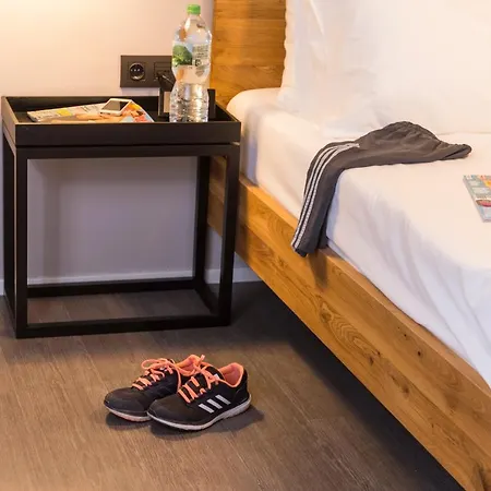 Timehouse Serviced *