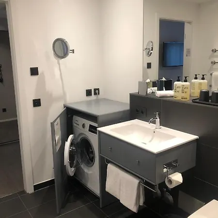 Timehouse Serviced * München