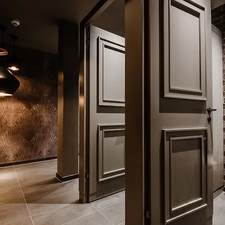 Timehouse Serviced Apartmán