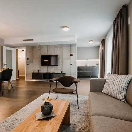 Timehouse Serviced * Munich