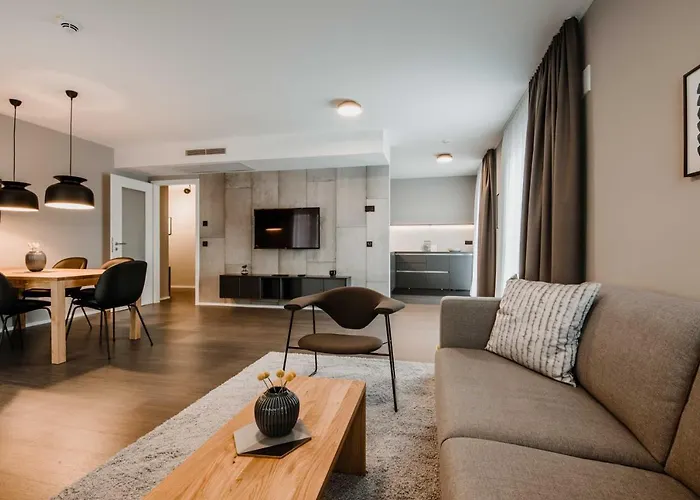 Timehouse Serviced * München